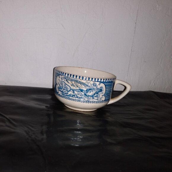 vintage Currier & Ives Royal China flat cup in the blue and white "Star of the R - Picture 4 of 6